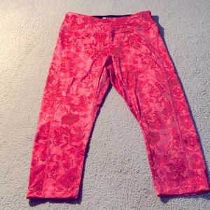 LuLaRoe Capri Pink Floral Leggings